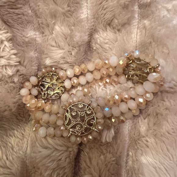 Jewelry - Pink Beaded and Gold Filigree Stretch Bracelet NWOT